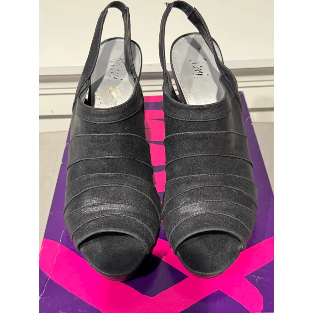 Women's Fioni Pewter Black Peep Toe Slingback platform Heels Size 10 vegan - Picture 2 of 12